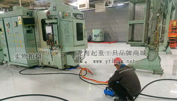 龍升氣墊搬運(yùn)車使用案例圖一